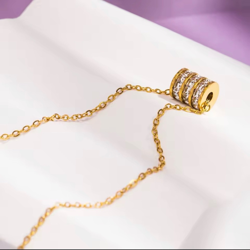 18k gold plated stainless steel with zircon necklace